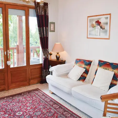 Three-bedroom In Puy I'eveque 아파트 *